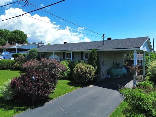 Façade - 23 Av. Hamford, Lachute, QC 