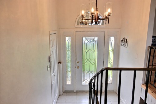 Hall d'entrée/Vestibule - 23 Av. Hamford, Lachute, QC 