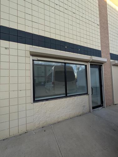 15534  131 Ave Nw, Edmonton, AB 