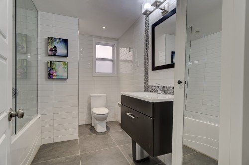 Salle de bains - 1A-8955 Rue De Reims, Montréal (Ahuntsic-Cartierville), QC 