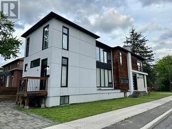 86 PEMBERTON AVENUE  Toronto, ON M2M 1Y5