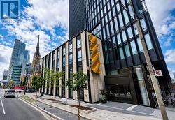 2110 - 60 SHUTER STREET Toronto, ON M5B 1A8