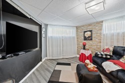 Family Room - 