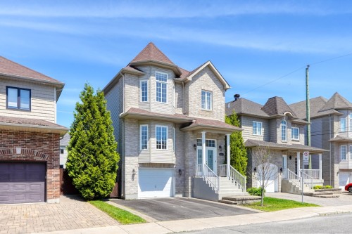 618 Rue Rosalie  Laval (Fabreville), QC H7R 0C6
