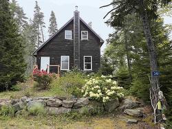 36 Saddle Island Road  Bayswater, NS B0J 1T0
