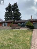 123 SENECA DRIVE Hamilton, ON L9G 3B7