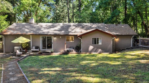 1290 Mckenzie Dr, Duncan, BC 