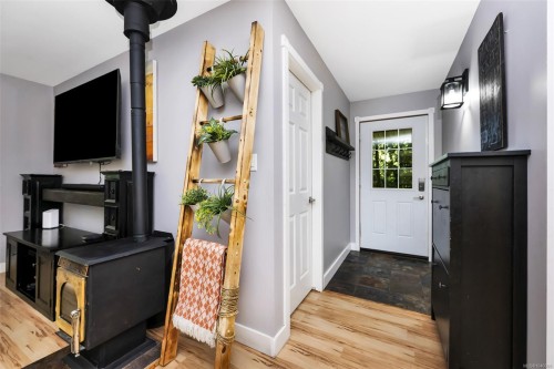 1290 Mckenzie Dr, Duncan, BC 