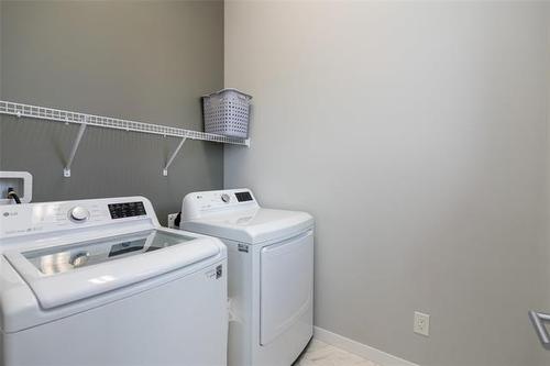 331 Tanager Trl, Winnipeg, MB 