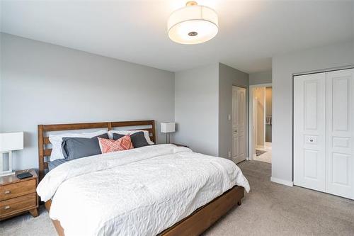 331 Tanager Trl, Winnipeg, MB 