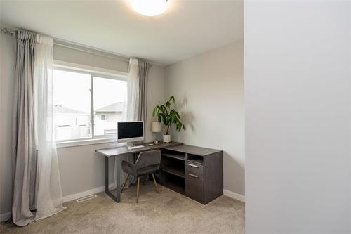 331 Tanager Trl, Winnipeg, MB 
