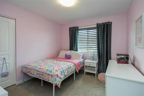 331 Tanager Trl, Winnipeg, MB 