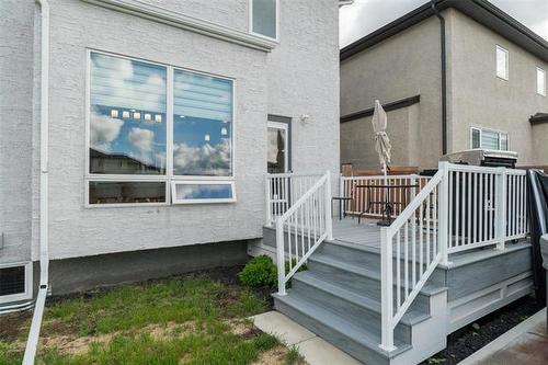 331 Tanager Trl, Winnipeg, MB 