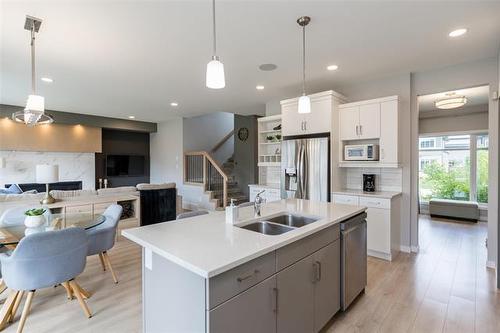 331 Tanager Trl, Winnipeg, MB 