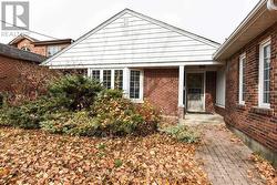90 CENTRE AVENUE N  Toronto, ON M2M 2L6