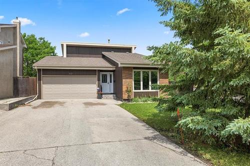 42 Knotsberry Bay, Winnipeg, MB 
