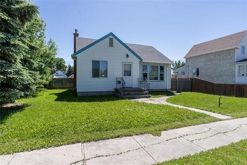 480 Tweed Ave, Winnipeg, MB 