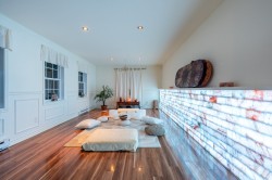 Family Room - 