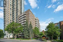 203 - 110 FORWARD AVENUE  Ottawa, ON K1Y 4S9