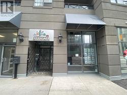 144 SIMCOE STREET  Toronto, ON M5H 1J4