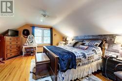 Primary bedroom - 