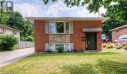 62 SCENIC DRIVE Kitchener, ON N2A 2P6