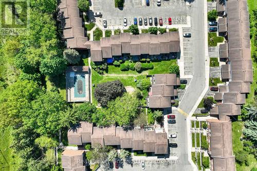 90 - 49 Rhonda Road, Guelph (Willow West/Sugarbush/West Acres), ON 