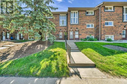 90 - 49 Rhonda Road, Guelph (Willow West/Sugarbush/West Acres), ON 