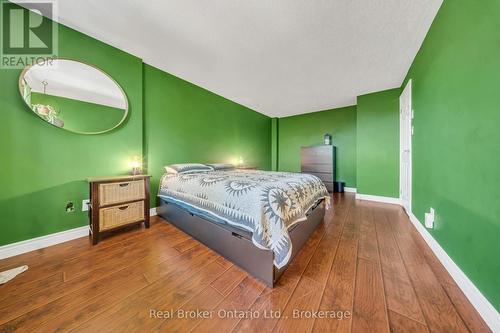 90 - 49 Rhonda Road, Guelph (Willow West/Sugarbush/West Acres), ON 
