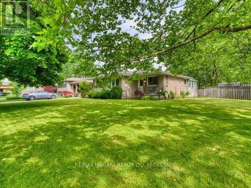 80 PEARCE AVENUE  St. Catharines (Bunting/Linwell), ON L2M 6N5