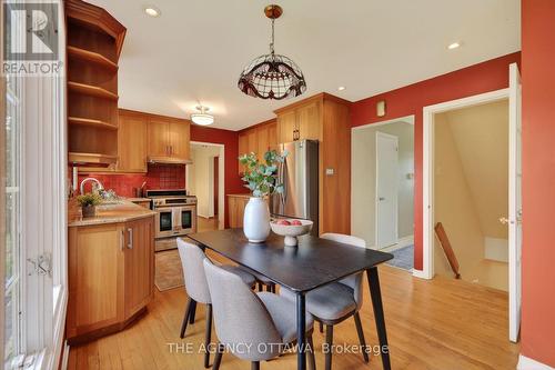 Casual dining space with access to basement - 1681 Amberdale Crescent, Ottawa, ON 
