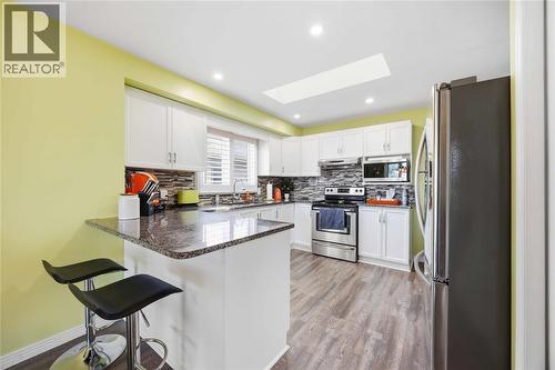 220 Paddock Green Circle, St Clair, ON 