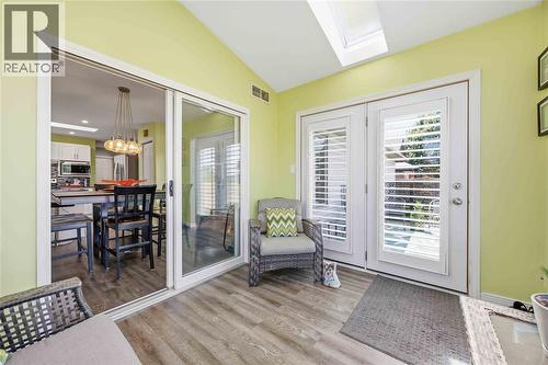 220 Paddock Green Circle, St Clair, ON 