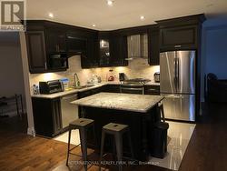 489 KEMP ROAD W Grimsby, ON L3M 4E7