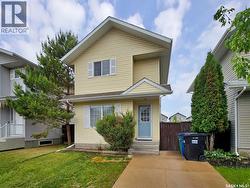 122 Blakeney CRESCENT  Saskatoon, SK S7L 7N4