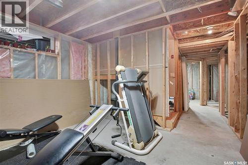 122 Blakeney Crescent, Saskatoon, SK 