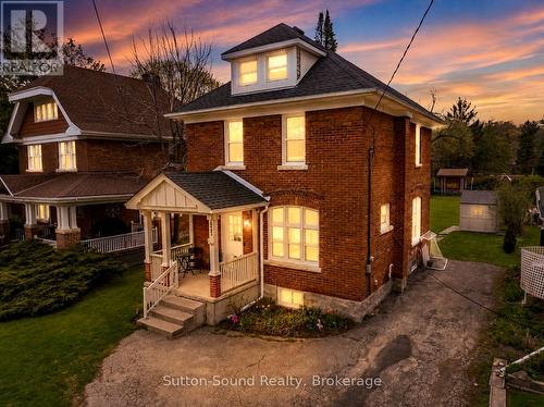 425 2ND AVENUE E  Owen Sound, ON N4K 2G2