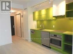 2110 - 125 PETER STREET Toronto, ON M5V 2G9
