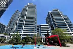 PH 108 - 7165 YONGE STREET Markham, ON L3T 0C9
