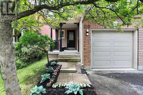 120 WOODROOF CRESCENT  Aurora, ON L4G 7H2