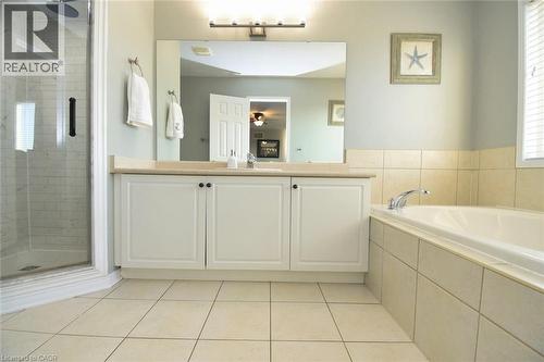 Bathroom - 188 Hunter Way, Brantford, ON - Indoor Photo Showing Bathroom