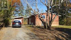 63 BANBURY ROAD Toronto, ON M3B 2K9