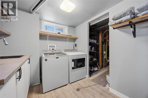 144 Templeton Crescent, St Clair, ON 