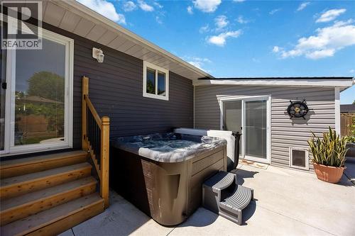 144 Templeton Crescent, St Clair, ON 