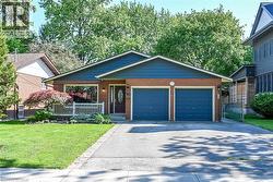 25 INVERNESS Avenue  Hamilton, ON L9C 1A1