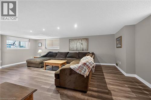 25 Inverness Avenue, Hamilton, ON 