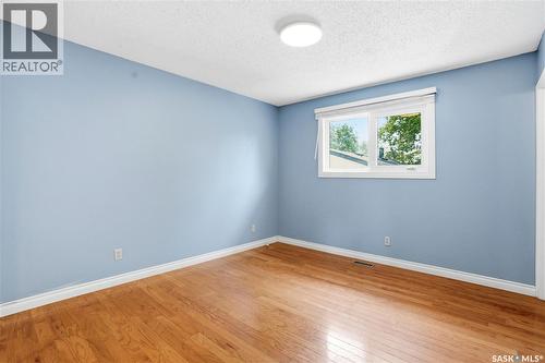 135 Penryn Crescent, Saskatoon, SK 