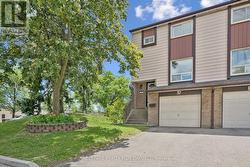 37 - 1221 DUNDIX ROAD  Mississauga, ON L4Y 3Y9