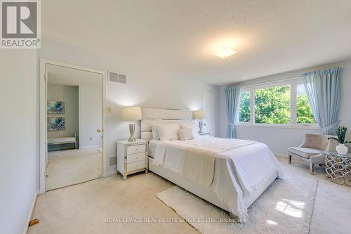 500 Woodview Road, Burlington, ON 