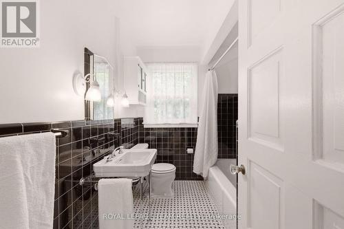 Upstairs Bathroom - 96 Java Street, Ottawa, ON 